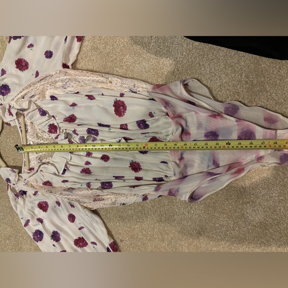 Intimately Free People “Poppy” Print long sleeve ruffle body suit in cream 🌸 - Picture 12 of 12